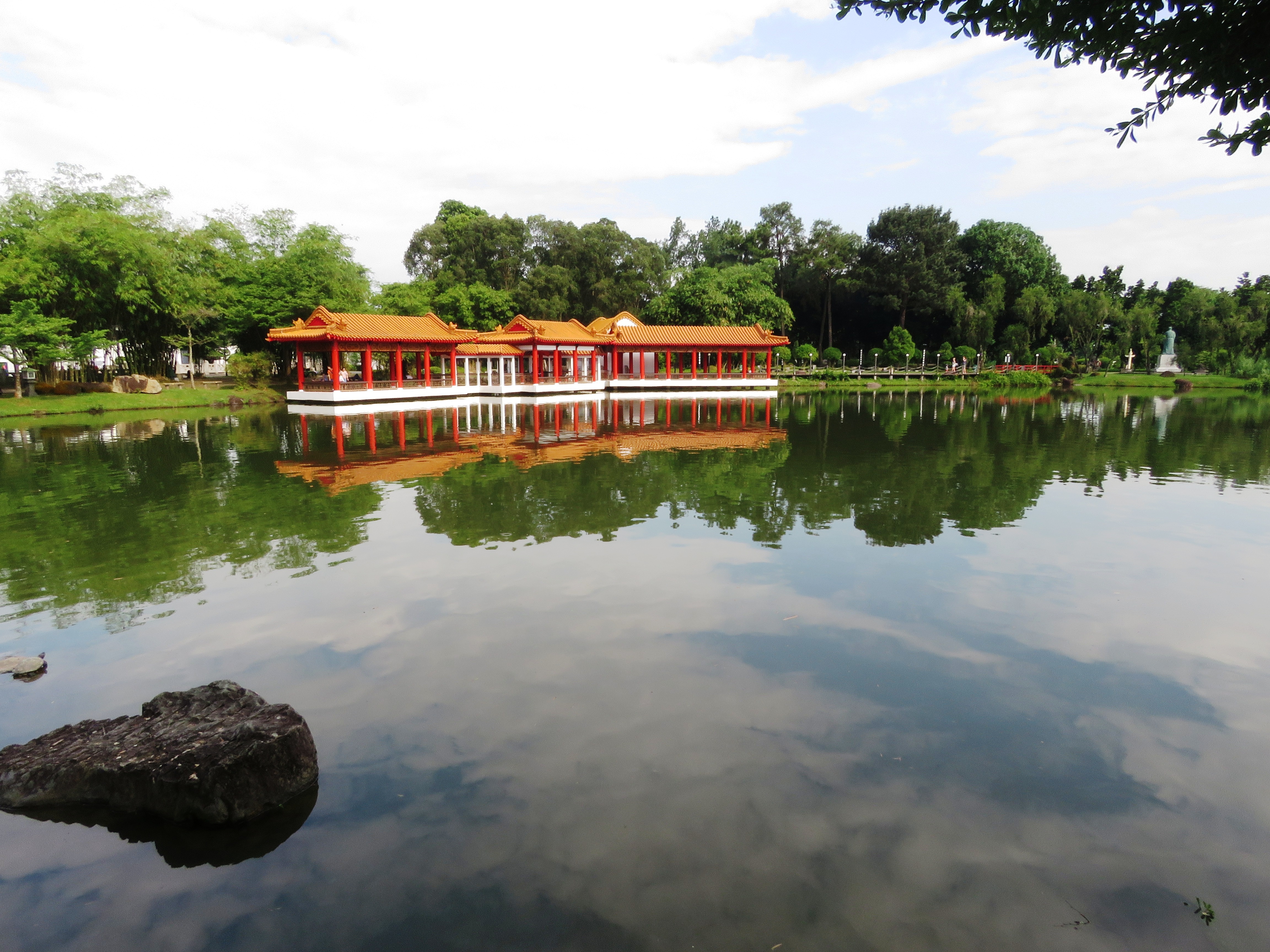 Singapore Escape - image 3